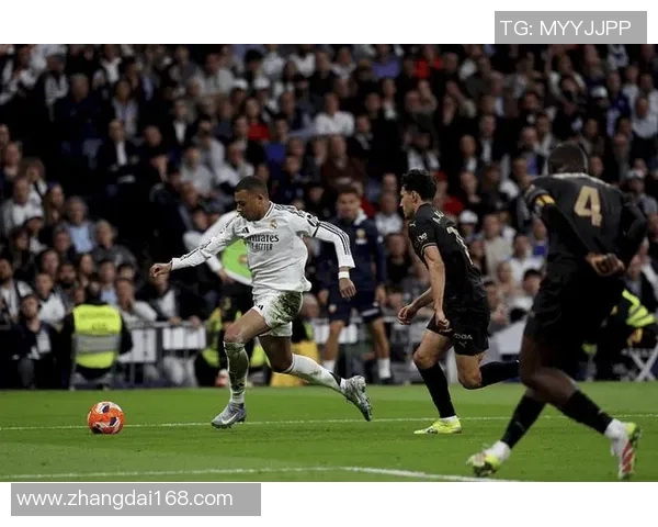 皇马2-0战胜瓦伦西亚，继续与巴萨展开积分榜争夺